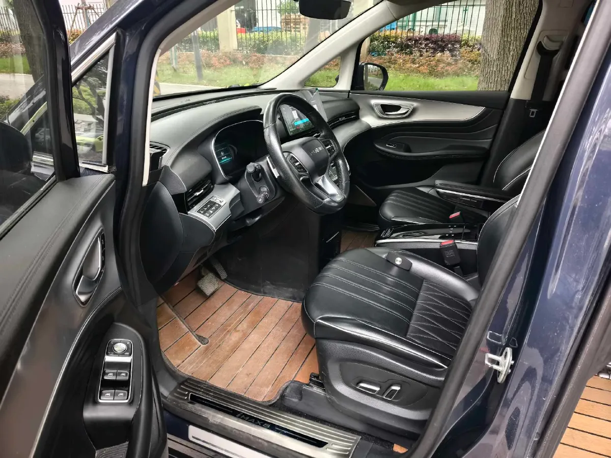 2021 Roewe iMAX8 2.0T 234HP L4 8AT,autocango,china used car exporter,china ev exporter,chinese used car exporter,chinese used ev exporter