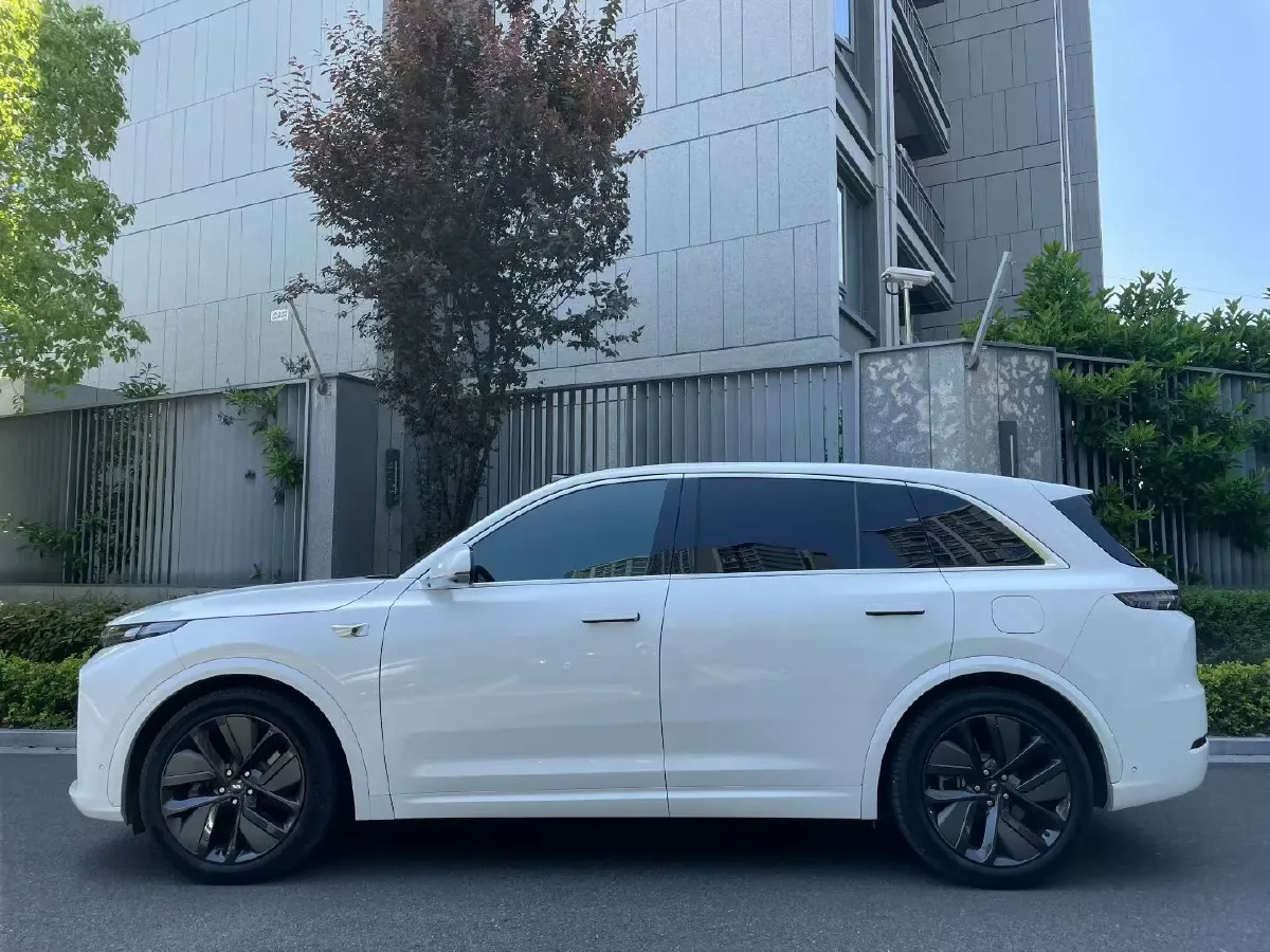 2024 Li L8 Range Extended 154HP REEV 52.3KWH,autocango,china used car exporter,china ev exporter,chinese used car exporter,chinese used ev exporter