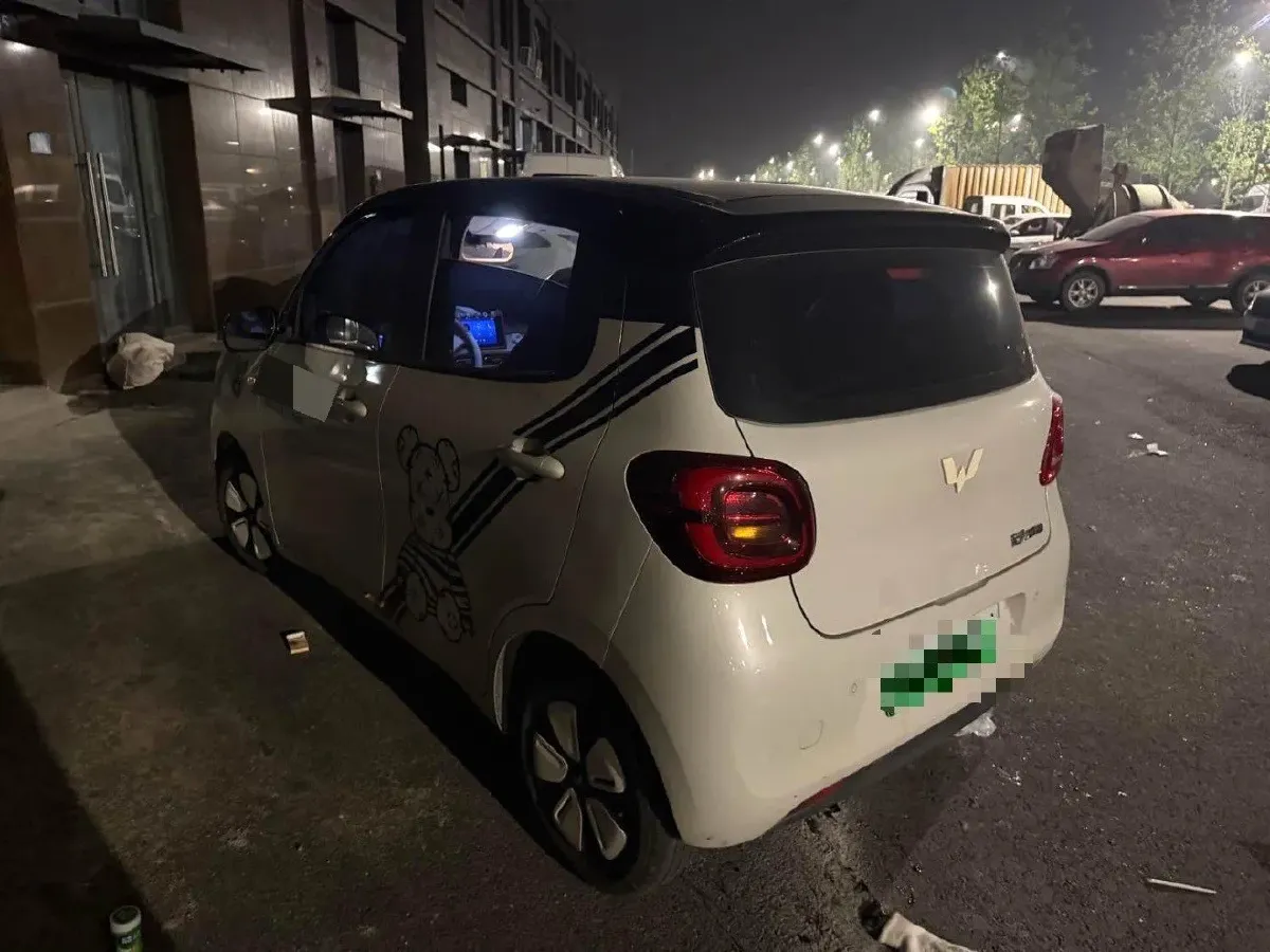 2025 WuLing HongGuang MINI EV BEV 16.2KWH,autocango,china used car exporter,china ev exporter,chinese used car exporter,chinese used ev exporter