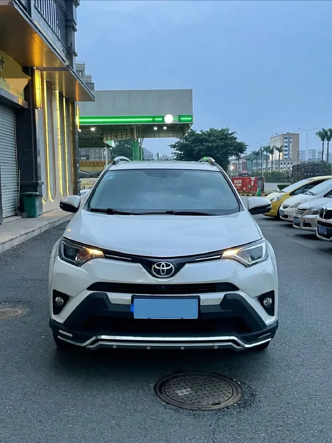 2019 Toyota RAV4 2.0L 151HP L4 CVT,autocango,china used car exporter,china ev exporter,chinese used car exporter,chinese used ev exporter