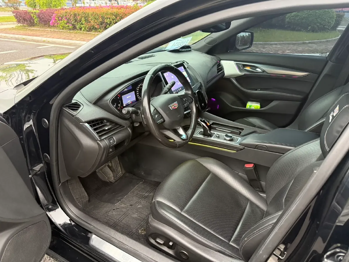 2021 Cadillac CT5 2.0T 237HP L4 10AT,autocango,china used car exporter,china ev exporter,chinese used car exporter,chinese used ev exporter