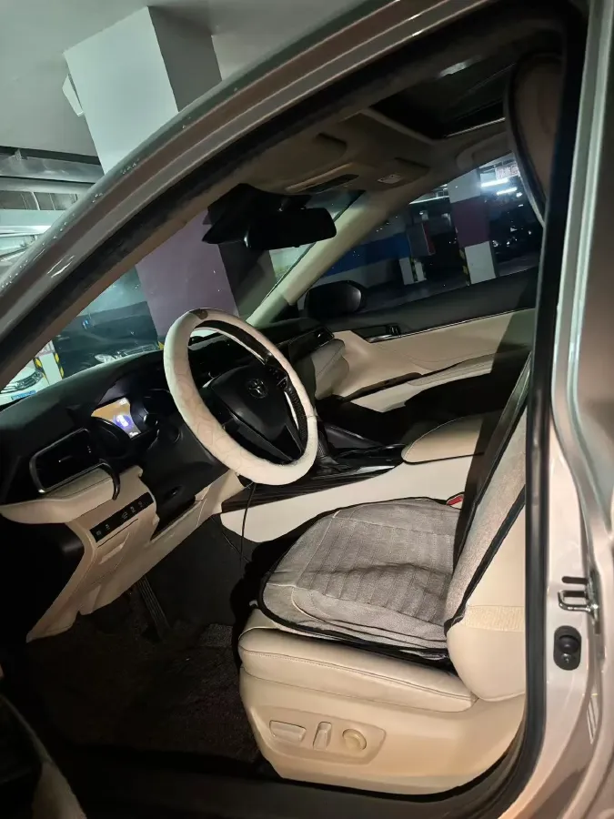 2019 Toyota Camry 2.0L 178HP L4 CVT,autocango,china used car exporter,china ev exporter,chinese used car exporter,chinese used ev exporter