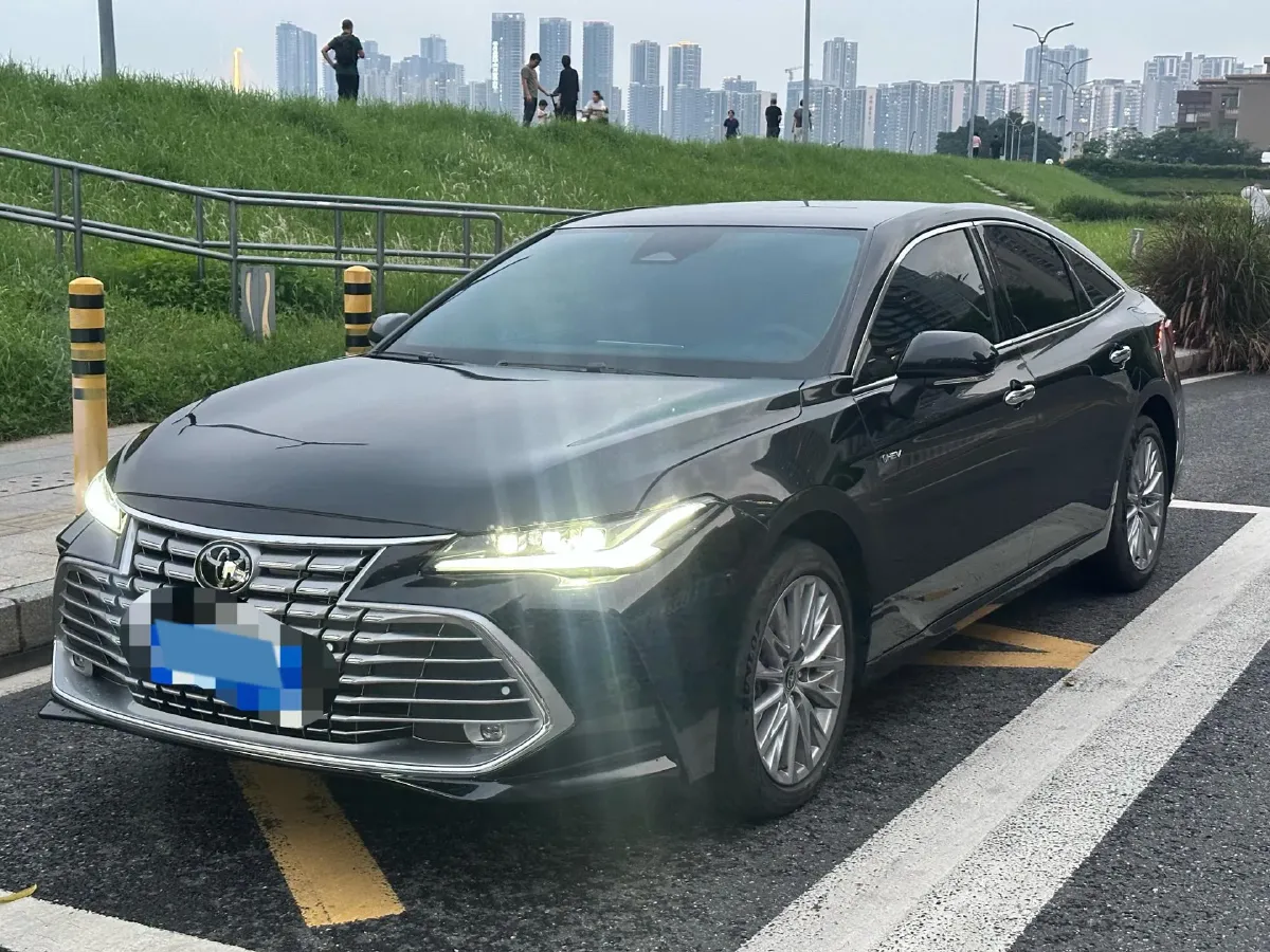 2024 Toyota Avalon 2.0L 152HP L4 E-CVT Hybrid,autocango,china used car exporter,china ev exporter,chinese used car exporter,chinese used ev exporter