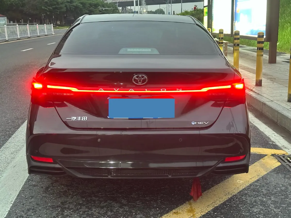 2024 Toyota Avalon 2.0L 152HP L4 E-CVT Hybrid,autocango,china used car exporter,china ev exporter,chinese used car exporter,chinese used ev exporter