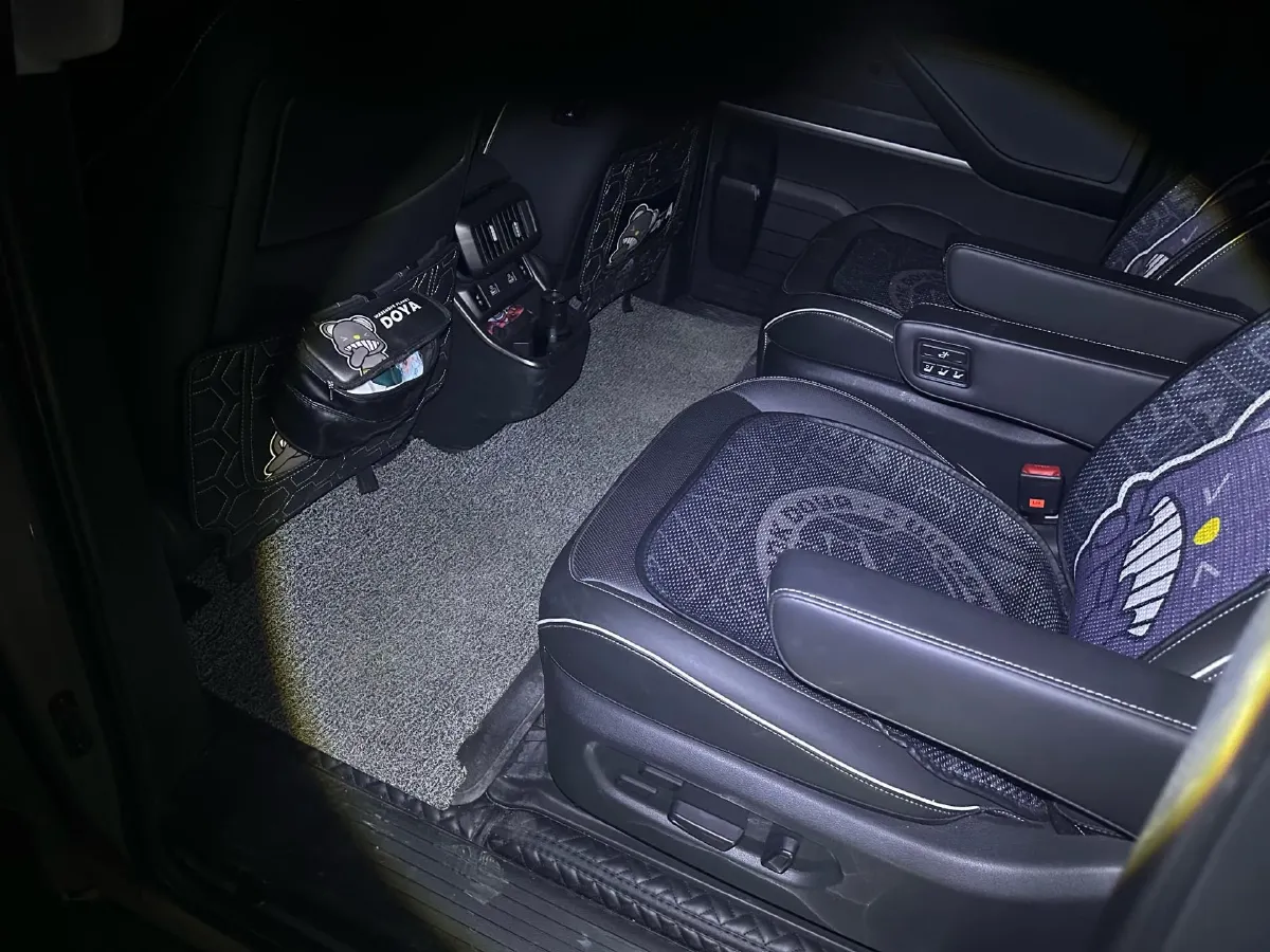 2021 Hyundai Custo 1.5T 170HP L4 8AT,autocango,china used car exporter,china ev exporter,chinese used car exporter,chinese used ev exporter