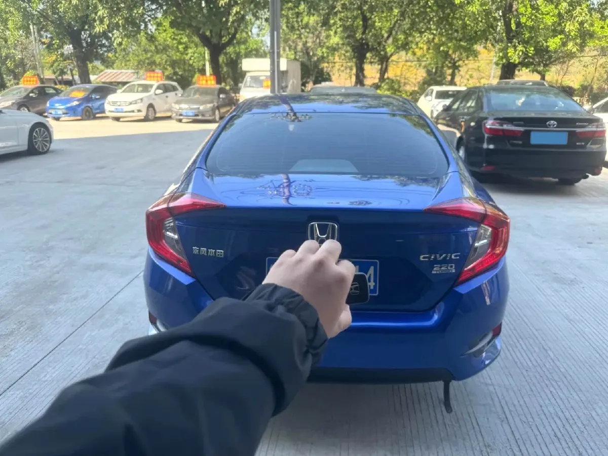 2019 Honda Civic 1.5T 177HP L4 CVT,autocango,china used car exporter,china ev exporter,chinese used car exporter,chinese used ev exporter