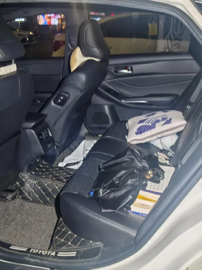 2022 Toyota Avalon 2.5L 209HP L4 8AT,autocango,china used car exporter,china ev exporter,chinese used car exporter,chinese used ev exporter