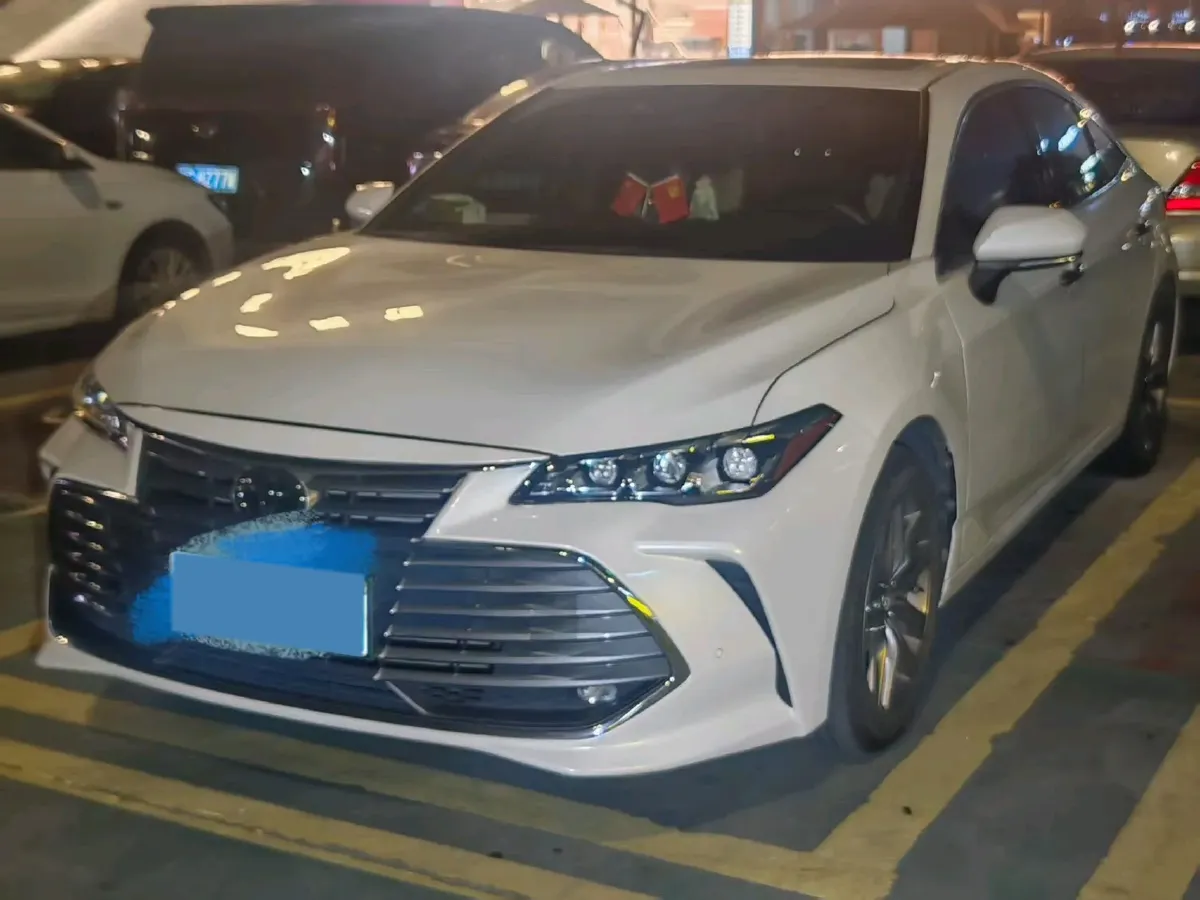 2022 Toyota Avalon 2.5L 209HP L4 8AT,autocango,china used car exporter,china ev exporter,chinese used car exporter,chinese used ev exporter