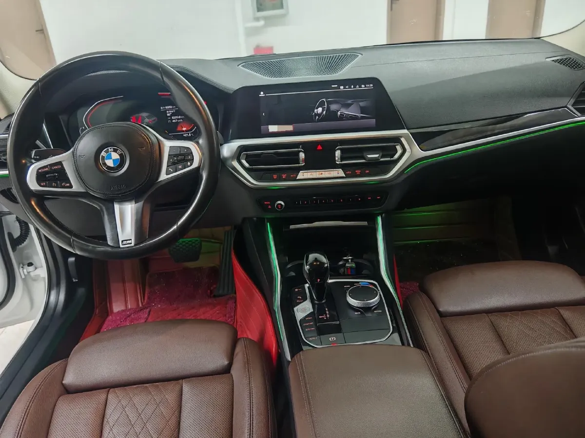 2022 BMW 3 Series 2.0T 156HP L4 8AT,autocango,china used car exporter,china ev exporter,chinese used car exporter,chinese used ev exporter