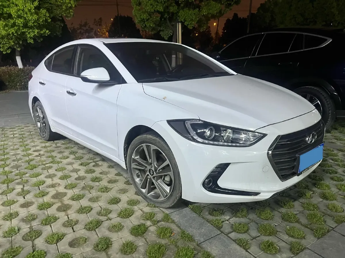 2016 Hyundai Elantra 1.6L 130HP L4 6AT,autocango,china used car exporter,china ev exporter,chinese used car exporter,chinese used ev exporter