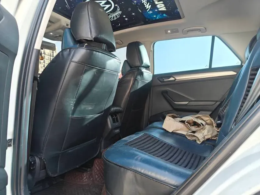 2020 Volkswagen T-Roc 1.4T 150HP L4 7DCT,autocango,china used car exporter,china ev exporter,chinese used car exporter,chinese used ev exporter