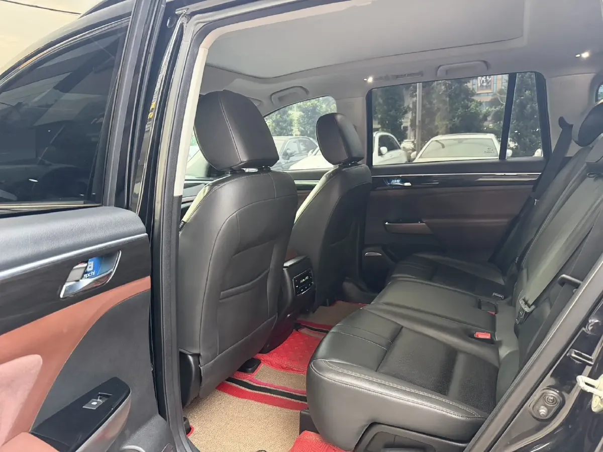 2017 GAC Trumpchi GS8 2.0T 201HP L4 6AT,autocango,china used car exporter,china ev exporter,chinese used car exporter,chinese used ev exporter