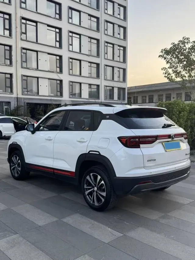 2022 ChangAn Eado 1.6L 128HP L4 5MT,autocango,china used car exporter,china ev exporter,chinese used car exporter,chinese used ev exporter