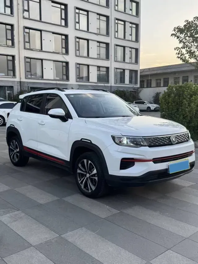 2022 ChangAn Eado 1.6L 128HP L4 5MT,autocango,china used car exporter,china ev exporter,chinese used car exporter,chinese used ev exporter