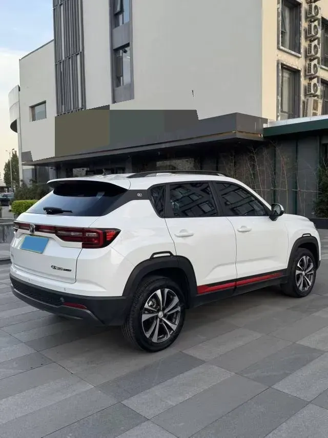 2022 ChangAn Eado 1.6L 128HP L4 5MT,autocango,china used car exporter,china ev exporter,chinese used car exporter,chinese used ev exporter