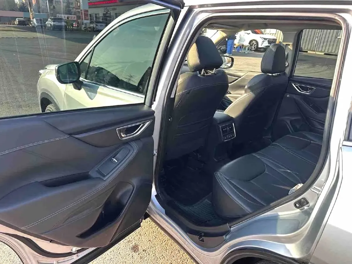 2021 Subaru Forester 2.0L 154HP H4 CVT,autocango,china used car exporter,china ev exporter,chinese used car exporter,chinese used ev exporter