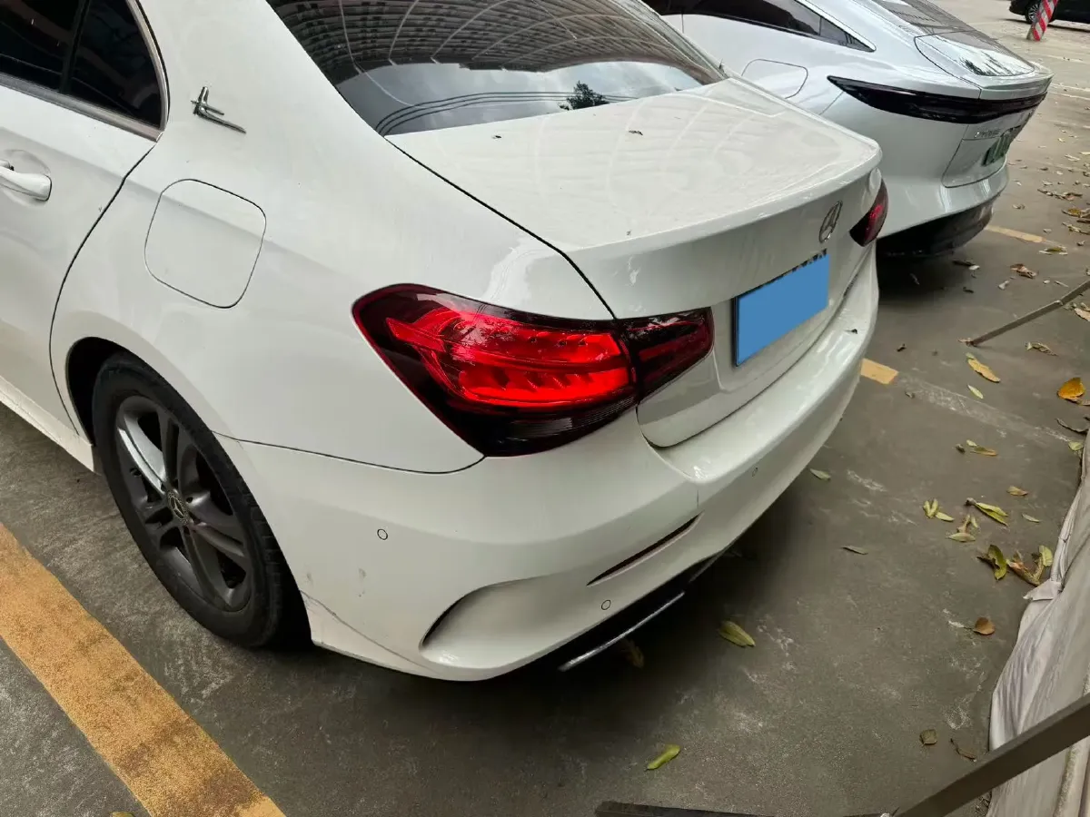 2021 Mercedes-Benz A Class 1.3T 136HP L4 7DCT,autocango,china used car exporter,china ev exporter,chinese used car exporter,chinese used ev exporter