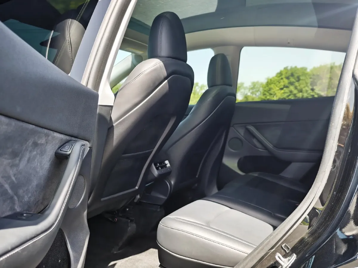 2022 Tesla Model Y BEV 60KWH,autocango,china used car exporter,china ev exporter,chinese used car exporter,chinese used ev exporter