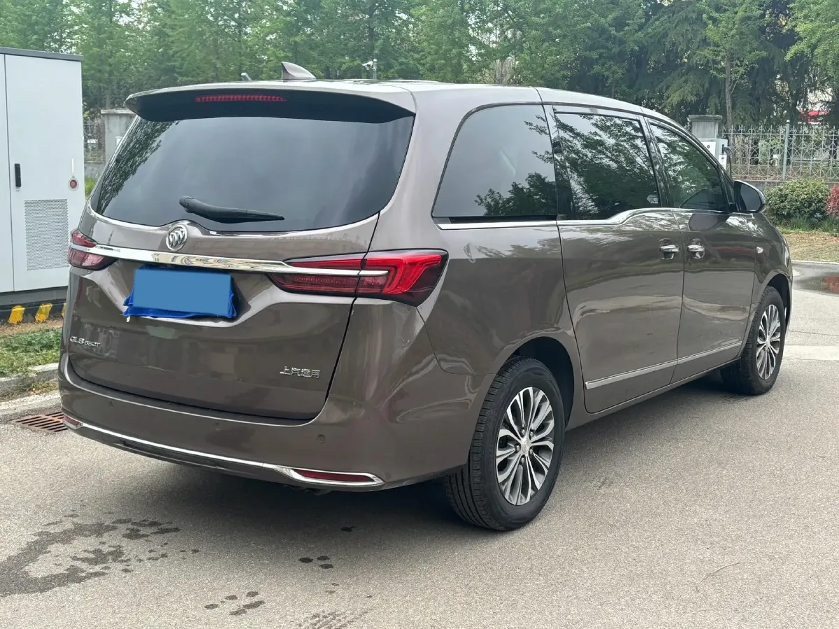 2021 Buick GL8 2.0T 237HP L4 9AT,autocango,china used car exporter,china ev exporter,chinese used car exporter,chinese used ev exporter