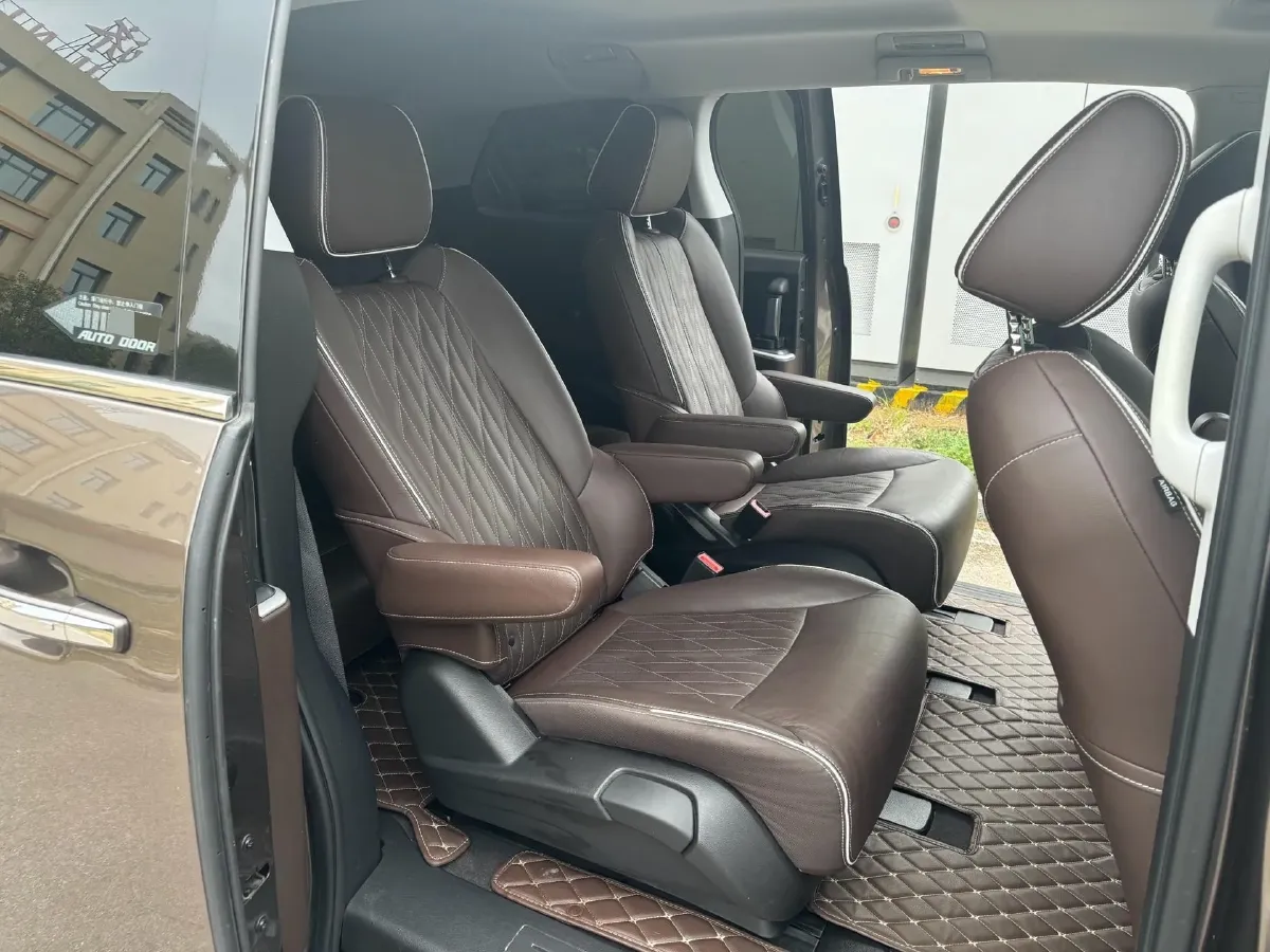 2021 Buick GL8 2.0T 237HP L4 9AT,autocango,china used car exporter,china ev exporter,chinese used car exporter,chinese used ev exporter