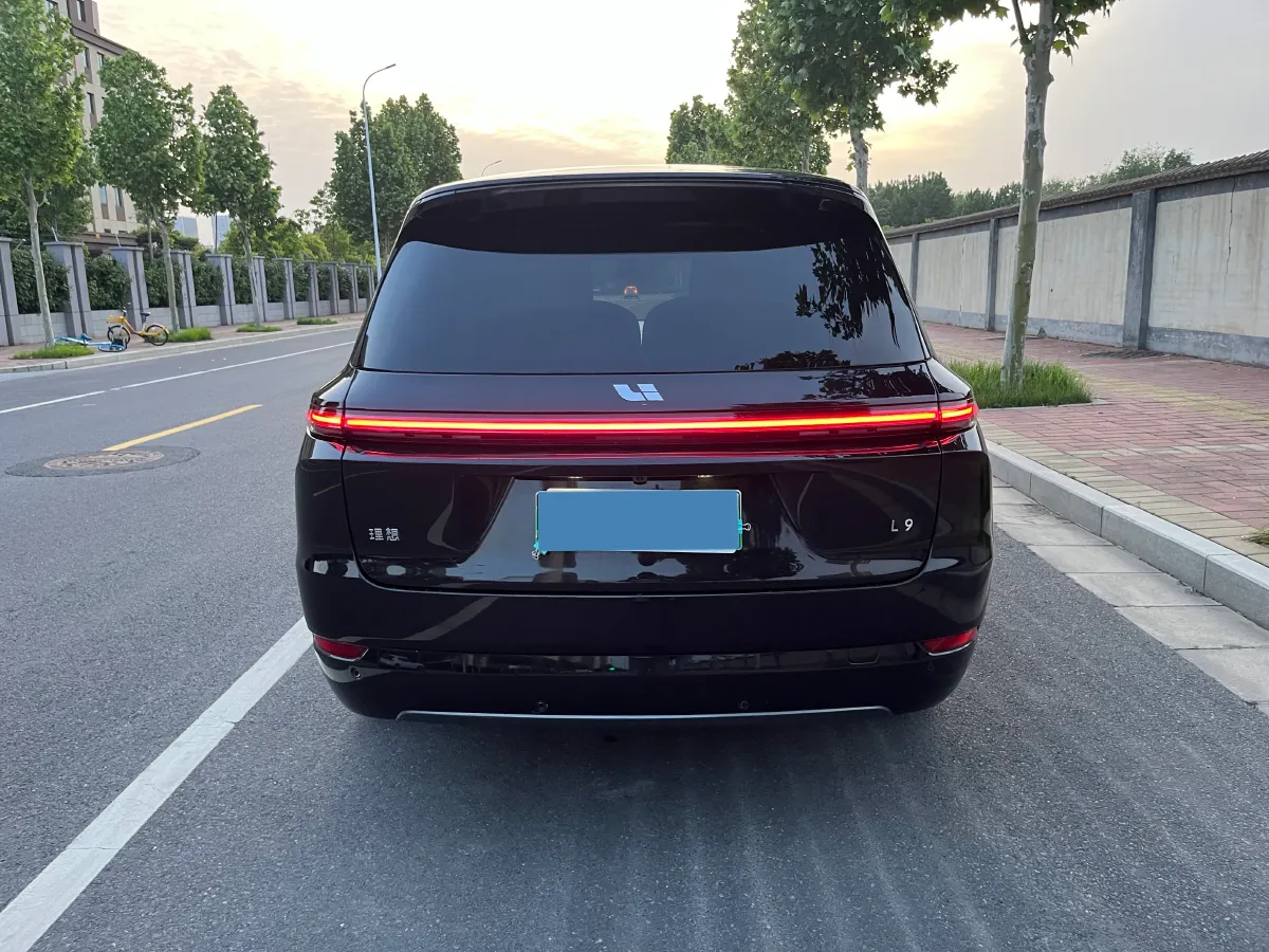 2024 Li L9 Range Extended 154HP REEV 52.3KWH,autocango,china used car exporter,china ev exporter,chinese used car exporter,chinese used ev exporter