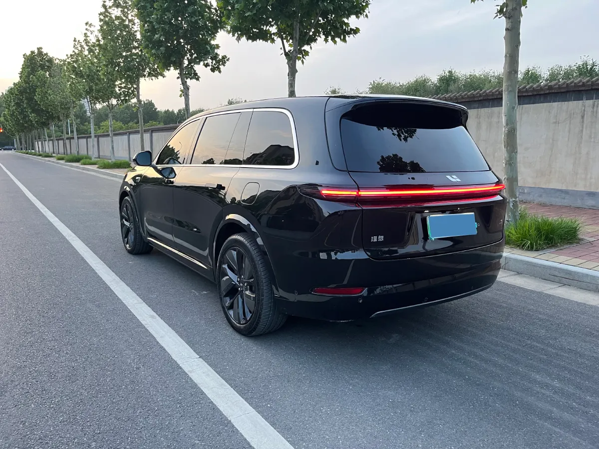 2024 Li L9 Range Extended 154HP REEV 52.3KWH,autocango,china used car exporter,china ev exporter,chinese used car exporter,chinese used ev exporter