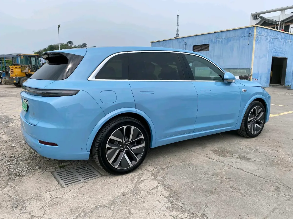 2024 Li L8 Range Extended 154HP REEV 52.3KWH,autocango,china used car exporter,china ev exporter,chinese used car exporter,chinese used ev exporter