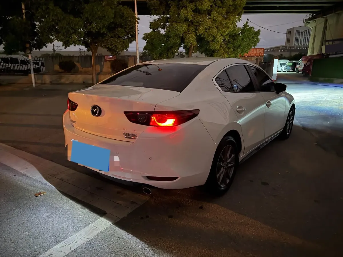 2021 Mazda 3 Axela 1.5L 117HP L4 6AT,autocango,china used car exporter,china ev exporter,chinese used car exporter,chinese used ev exporter