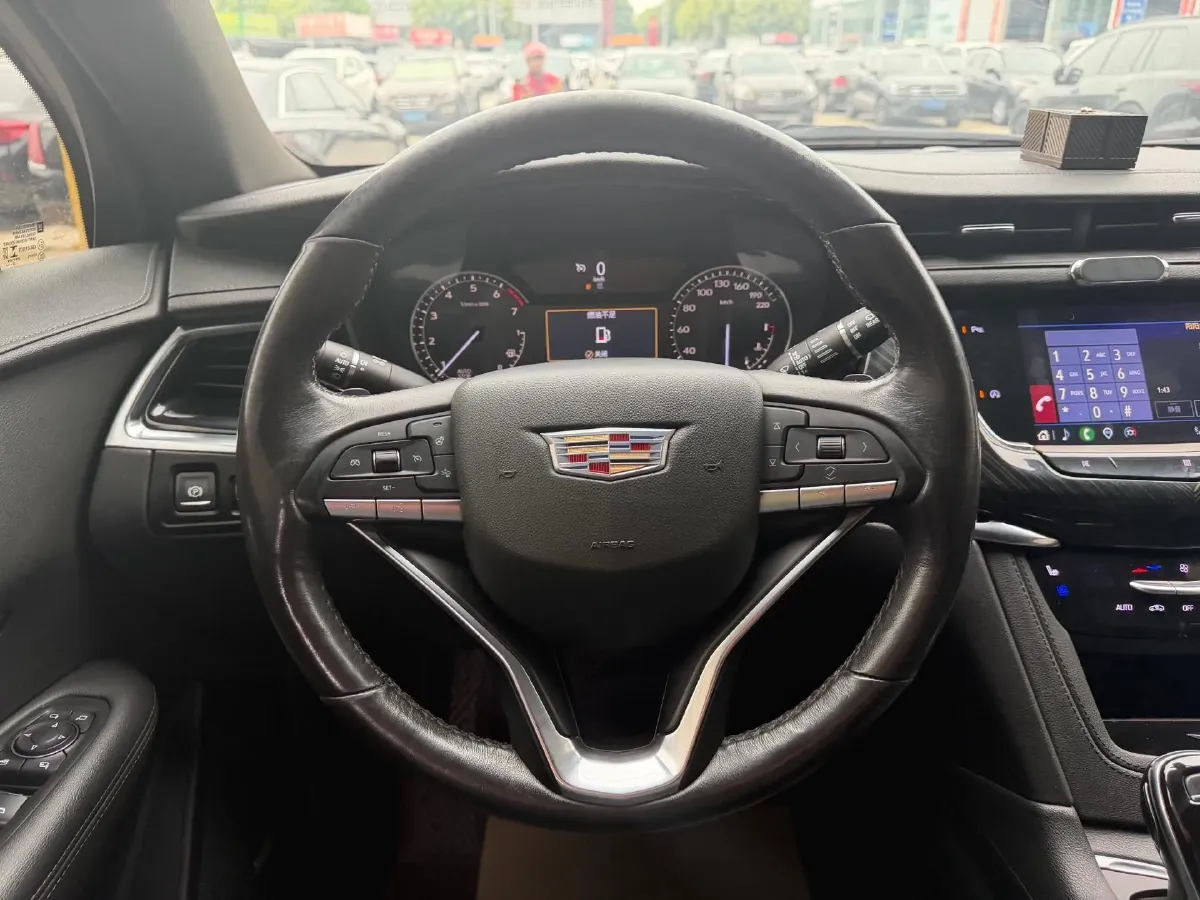 2021 Cadillac XT6 2.0T 237HP L4 9AT,autocango,china used car exporter,china ev exporter,chinese used car exporter,chinese used ev exporter