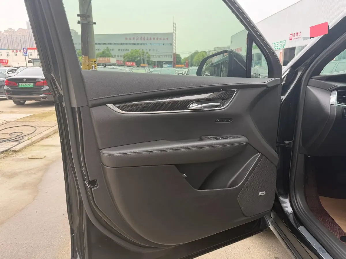 2021 Cadillac XT6 2.0T 237HP L4 9AT,autocango,china used car exporter,china ev exporter,chinese used car exporter,chinese used ev exporter