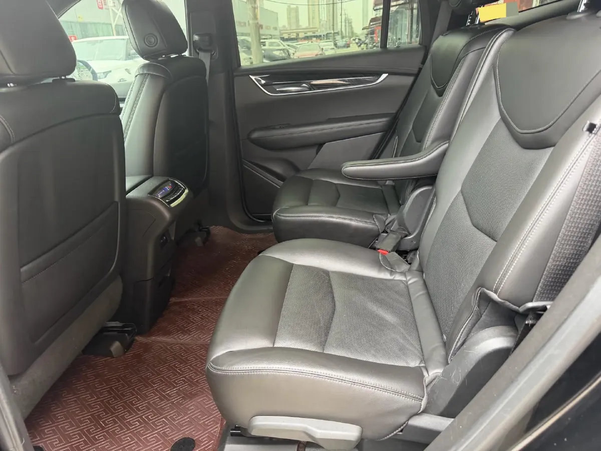 2021 Cadillac XT6 2.0T 237HP L4 9AT,autocango,china used car exporter,china ev exporter,chinese used car exporter,chinese used ev exporter