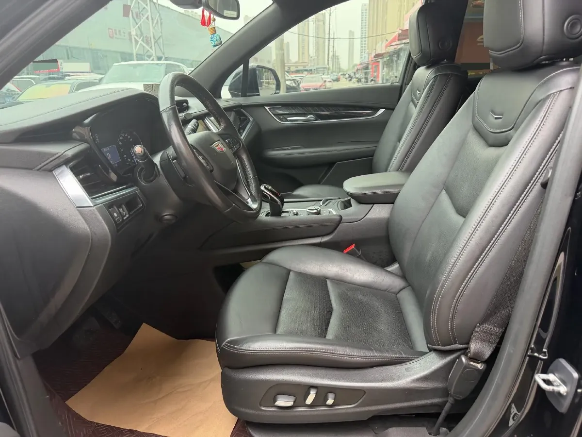 2021 Cadillac XT6 2.0T 237HP L4 9AT,autocango,china used car exporter,china ev exporter,chinese used car exporter,chinese used ev exporter