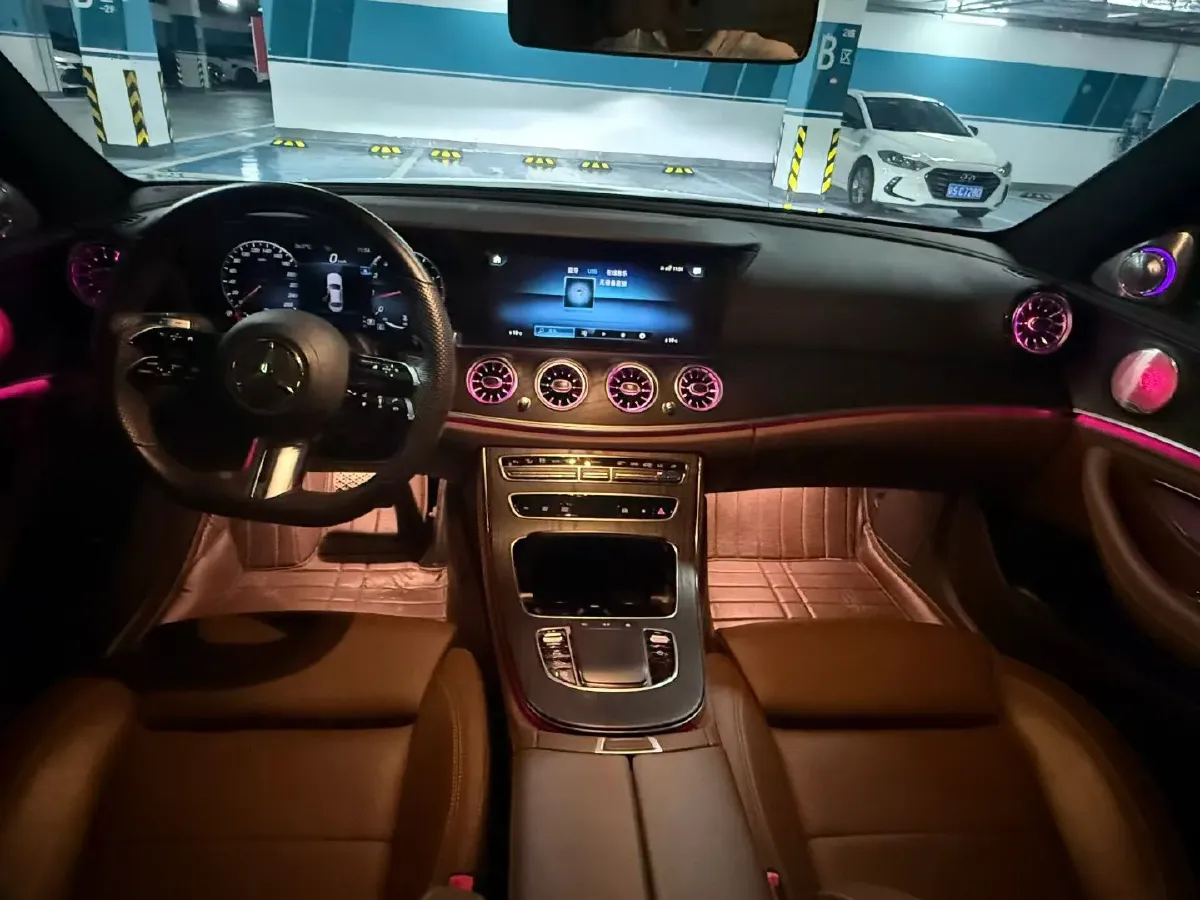 2022 Mercedes-Benz GLC Class 2.0T 258HP L4 9AT,autocango,china used car exporter,china ev exporter,chinese used car exporter,chinese used ev exporter