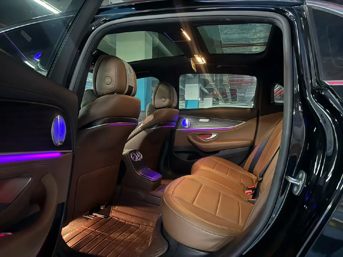 2022 Mercedes-Benz GLC Class 2.0T 258HP L4 9AT,autocango,china used car exporter,china ev exporter,chinese used car exporter,chinese used ev exporter