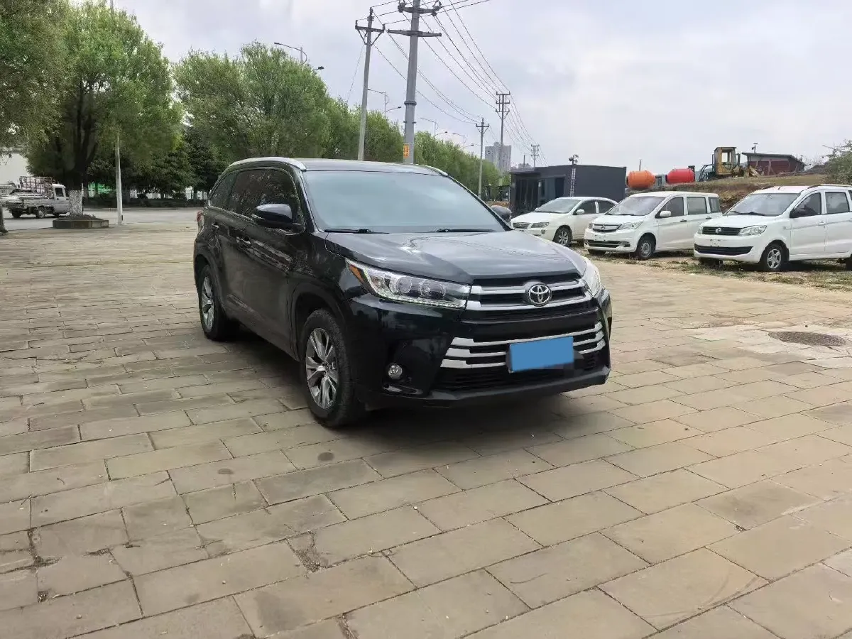 2021 Toyota Highlander 2.0T 220HP L4 6AT,autocango,china used car exporter,china ev exporter,chinese used car exporter,chinese used ev exporter