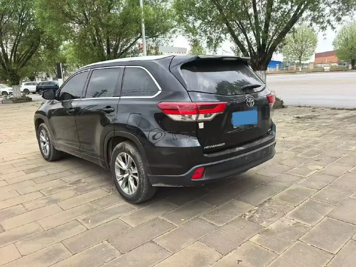 2021 Toyota Highlander 2.0T 220HP L4 6AT,autocango,china used car exporter,china ev exporter,chinese used car exporter,chinese used ev exporter