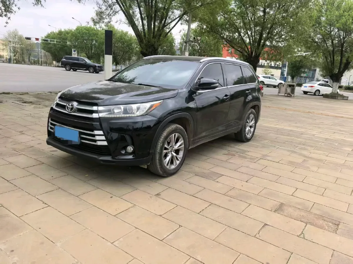 2021 Toyota Highlander 2.0T 220HP L4 6AT,autocango,china used car exporter,china ev exporter,chinese used car exporter,chinese used ev exporter