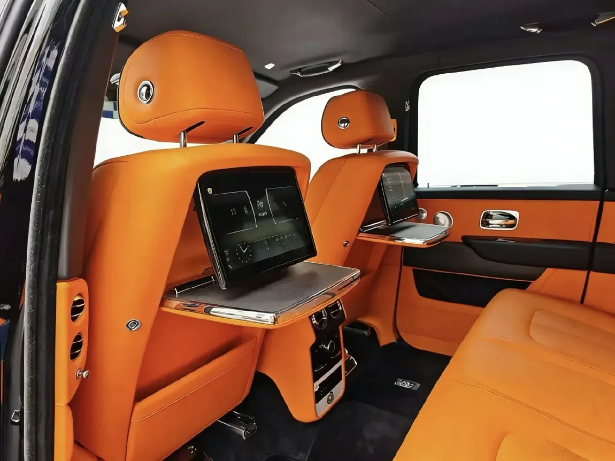 2018 Rolls-Royce Cullinan 6.7T 571HP V12 8AT,autocango,china used car exporter,china ev exporter,chinese used car exporter,chinese used ev exporter