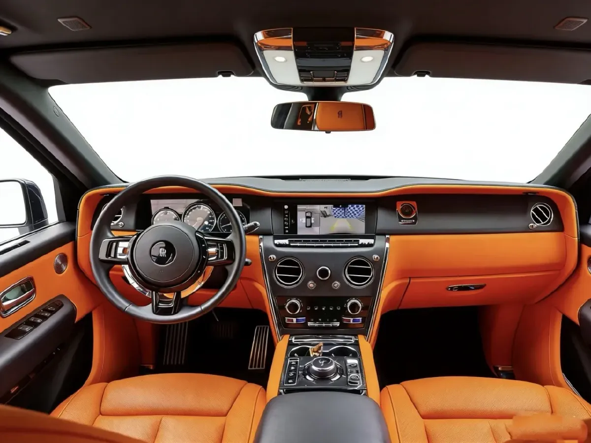 2018 Rolls-Royce Cullinan 6.7T 571HP V12 8AT,autocango,china used car exporter,china ev exporter,chinese used car exporter,chinese used ev exporter