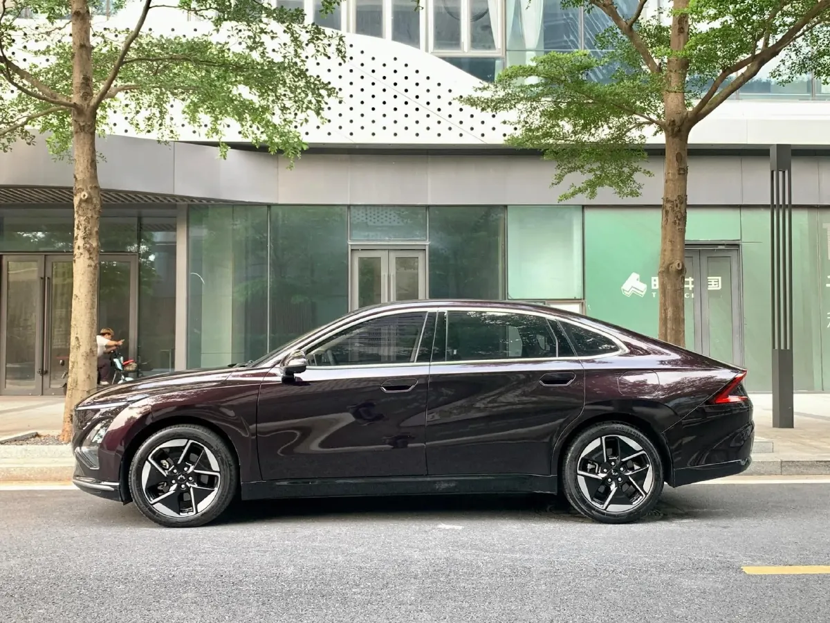 2024 WuLing XingGuang 1.5L 106HP L4 E-CVT PHEV 20.5KWH,autocango,china used car exporter,china ev exporter,chinese used car exporter,chinese used ev exporter