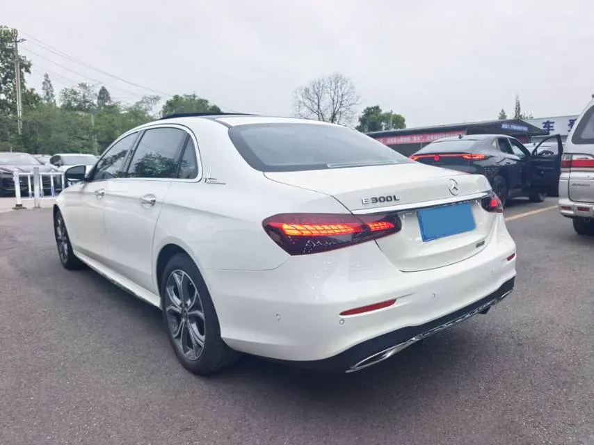 2023 Mercedes-Benz E Class 2.0T 258HP L4 9AT,autocango,china used car exporter,china ev exporter,chinese used car exporter,chinese used ev exporter