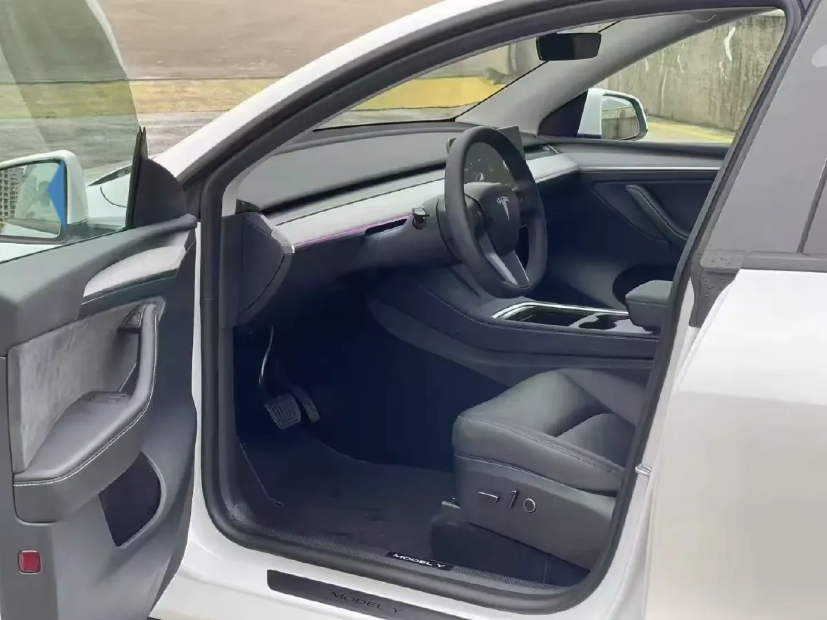 2024 Iveco OuSheng BEV 77.28KWH,autocango,china used car exporter,china ev exporter,chinese used car exporter,chinese used ev exporter