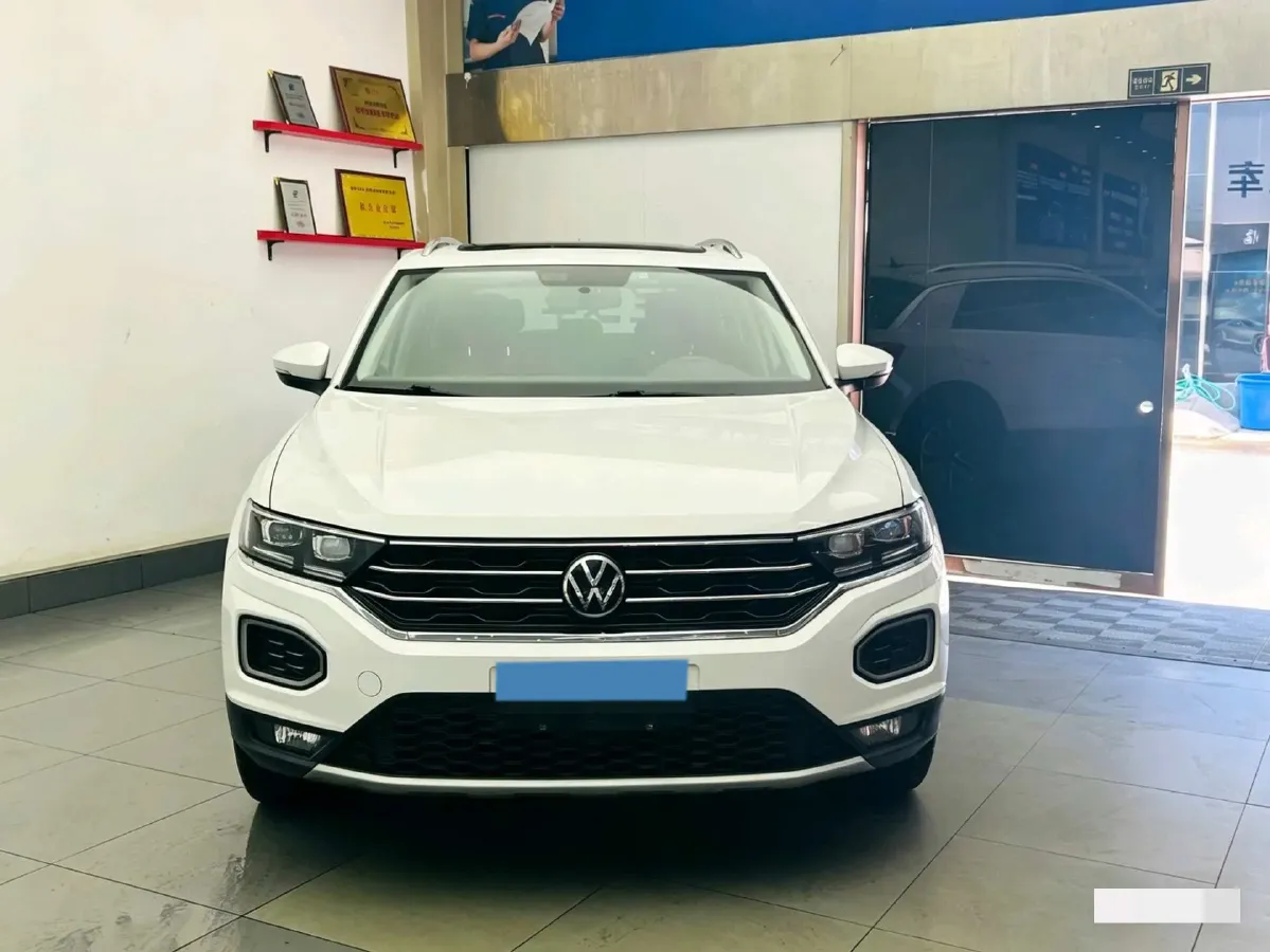 2021 Volkswagen T-Roc 1.4T 150HP L4 7DCT,autocango,china used car exporter,china ev exporter,chinese used car exporter,chinese used ev exporter