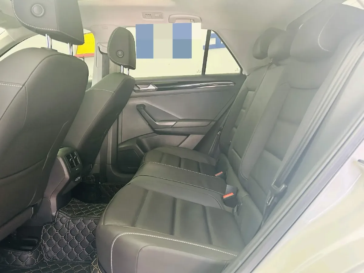 2021 Volkswagen T-Roc 1.4T 150HP L4 7DCT,autocango,china used car exporter,china ev exporter,chinese used car exporter,chinese used ev exporter