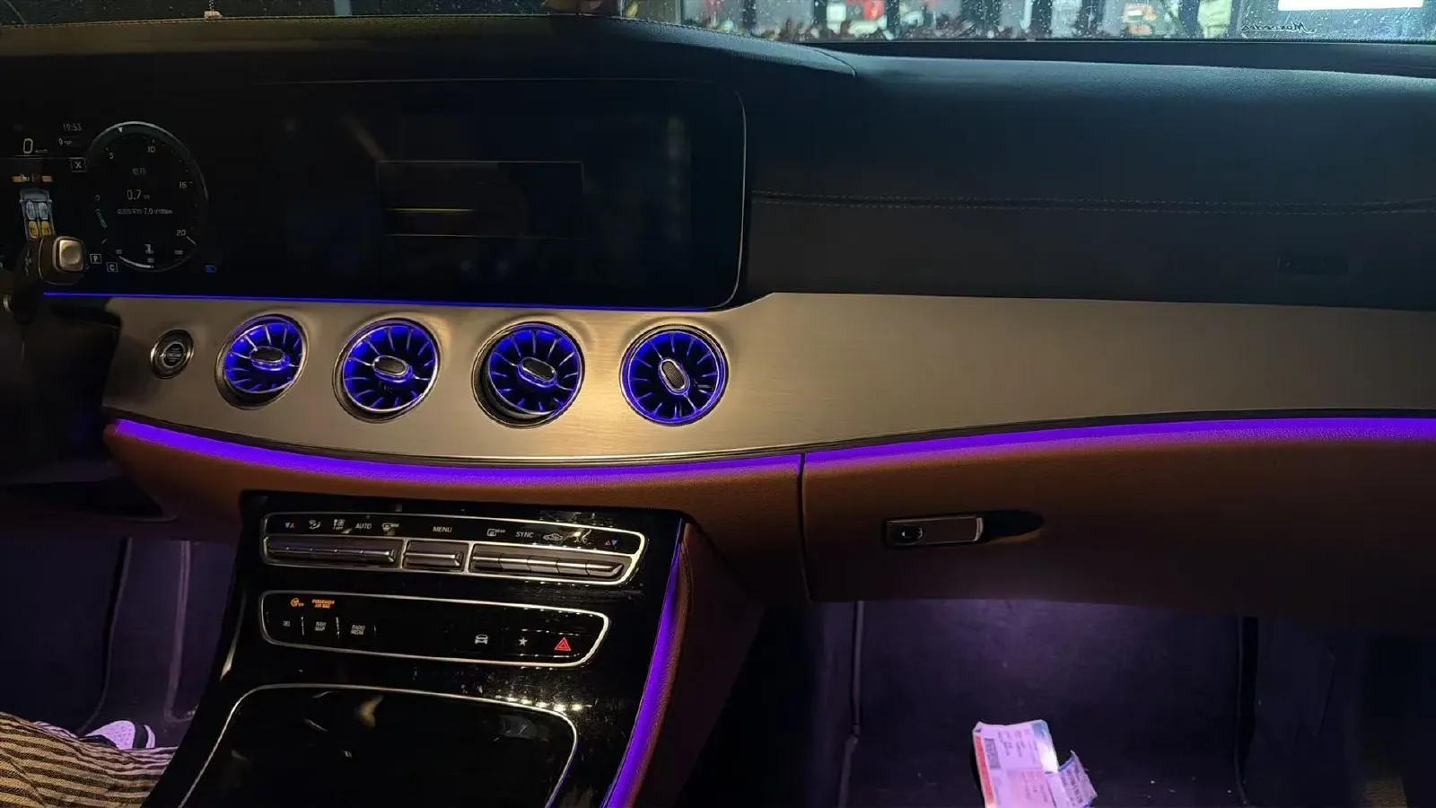 2021 Mercedes-Benz E Class 1.5T 184HP L4 9AT,autocango,china used car exporter,china ev exporter,chinese used car exporter,chinese used ev exporter