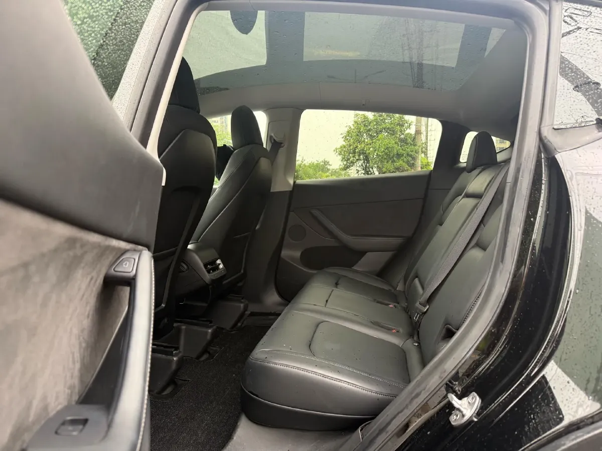 2022 Tesla Model Y BEV 60KWH,autocango,china used car exporter,china ev exporter,chinese used car exporter,chinese used ev exporter