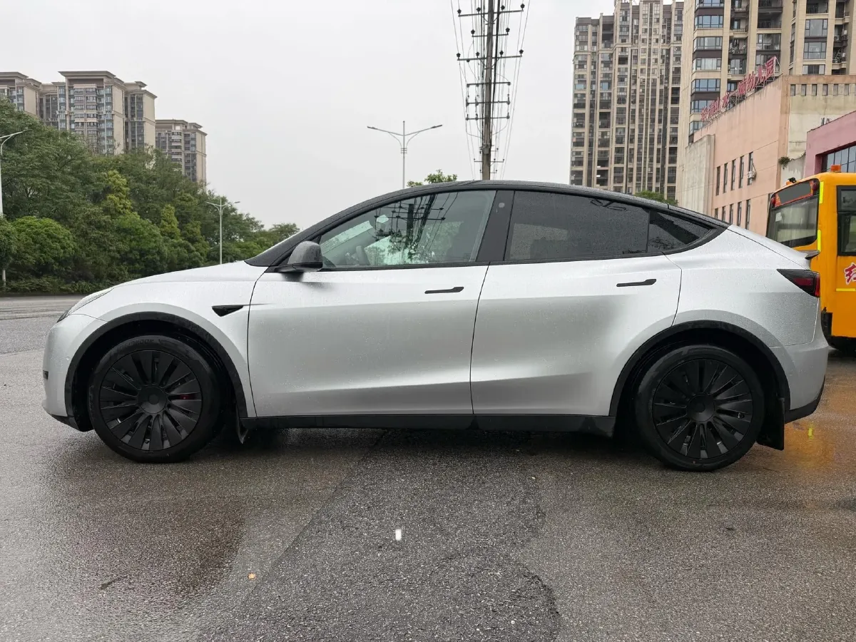 2022 Tesla Model Y BEV 60KWH,autocango,china used car exporter,china ev exporter,chinese used car exporter,chinese used ev exporter