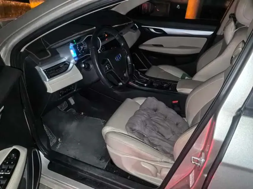 2018 Geely Emgrand 1.5L 109HP L4 CVT,autocango,china used car exporter,china ev exporter,chinese used car exporter,chinese used ev exporter