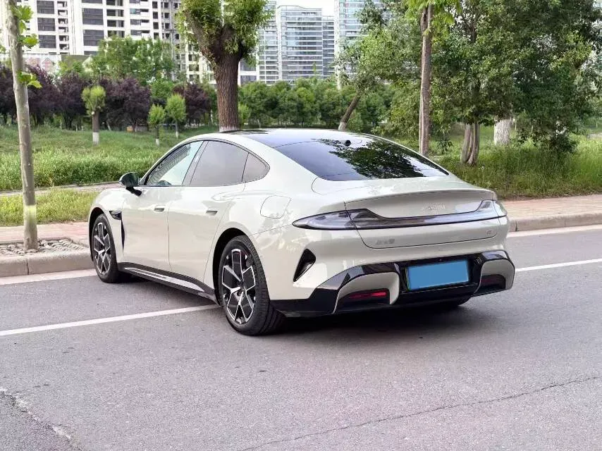 2024 MI SU7 BEV 73.6KWH,autocango,china used car exporter,china ev exporter,chinese used car exporter,chinese used ev exporter