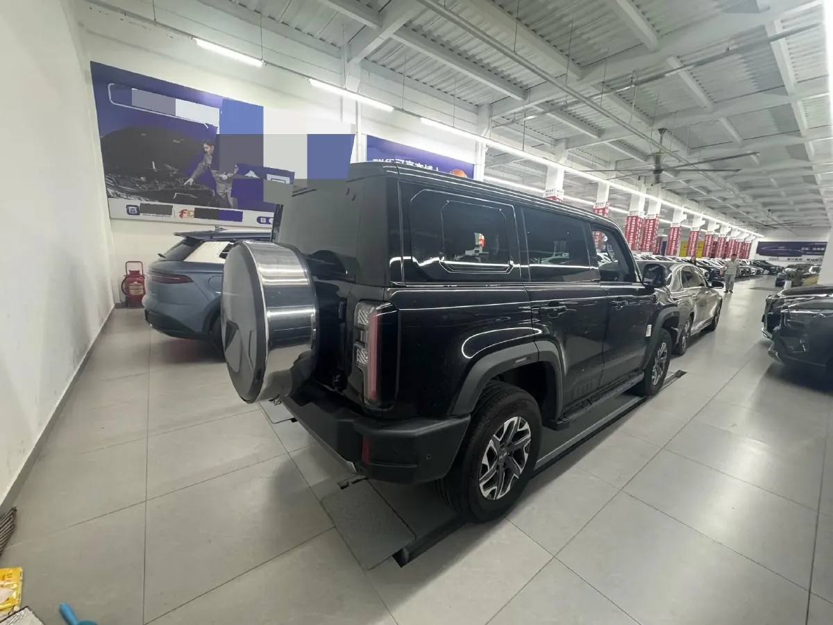 2024 Beijing BJ40 2.0T 245HP L4 8AT,autocango,china used car exporter,china ev exporter,chinese used car exporter,chinese used ev exporter